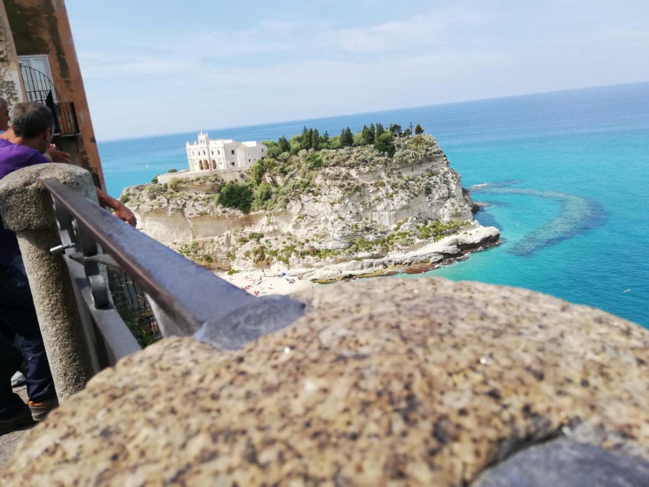 A Casa Di Alessandro Tropea Eksteriør billede